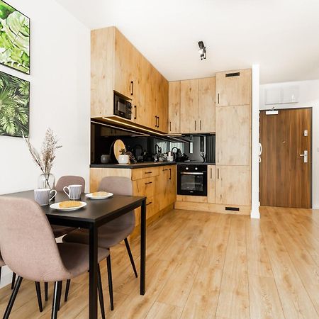 Apartament Near Sky Tower Free Parking For 2 Cars Вроцлав Экстерьер фото